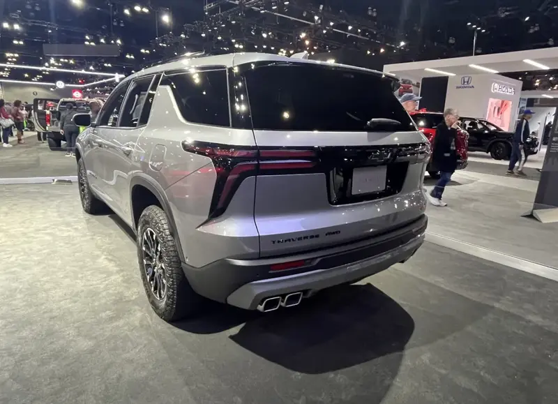 Chevrolet Traverse - 2