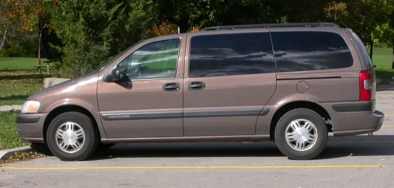 Chevrolet Venture - 3