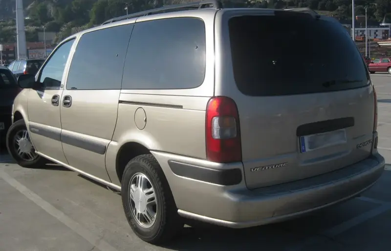 Chevrolet Venture - 4