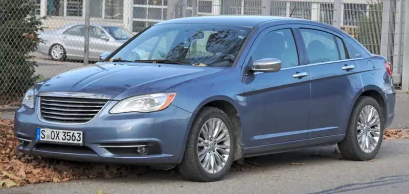 Chrysler 200 - 5