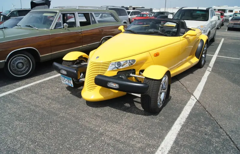 Chrysler Prowler - 4