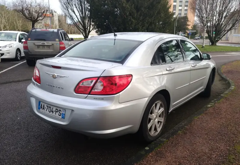 Chrysler Sebring - 4