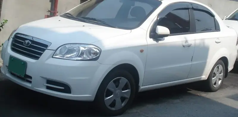 Daewoo Gentra - 1