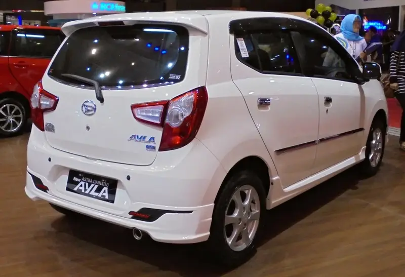 Daihatsu Ayla - 2