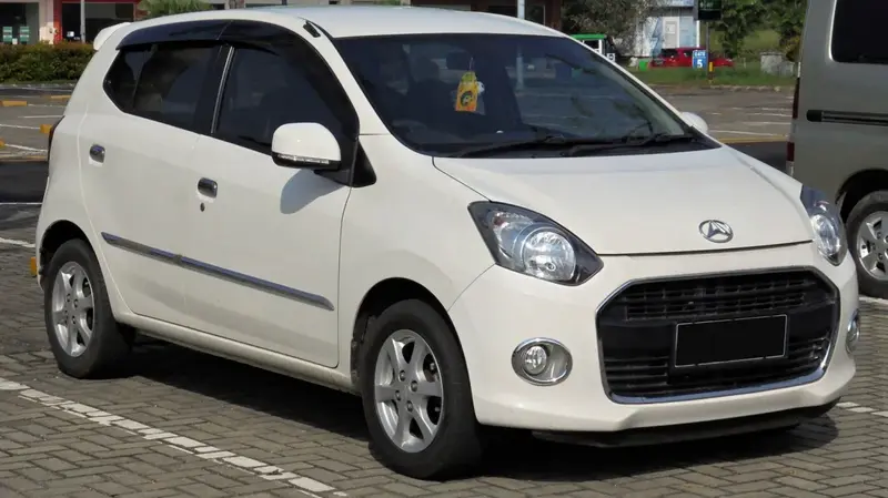 Daihatsu Ayla - 3