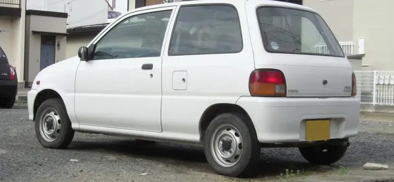 Daihatsu Cuore - 2