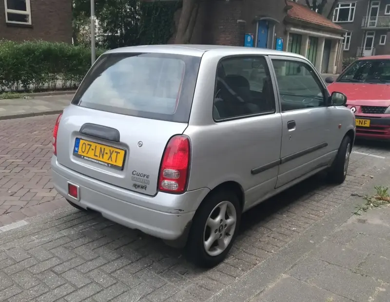 Daihatsu Cuore - 4