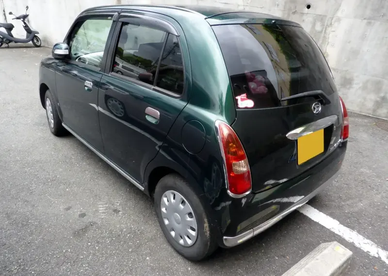 Daihatsu Mira Gino - 2