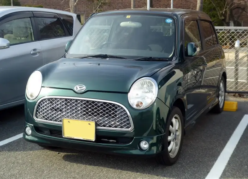 Daihatsu Mira Gino - 3