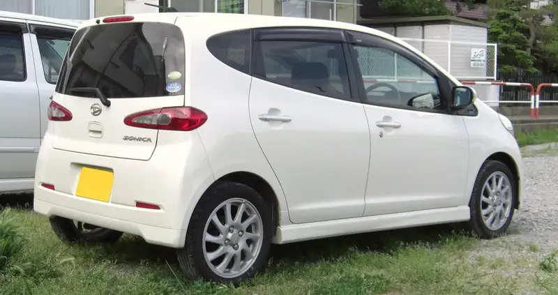 Daihatsu Sonica - 4