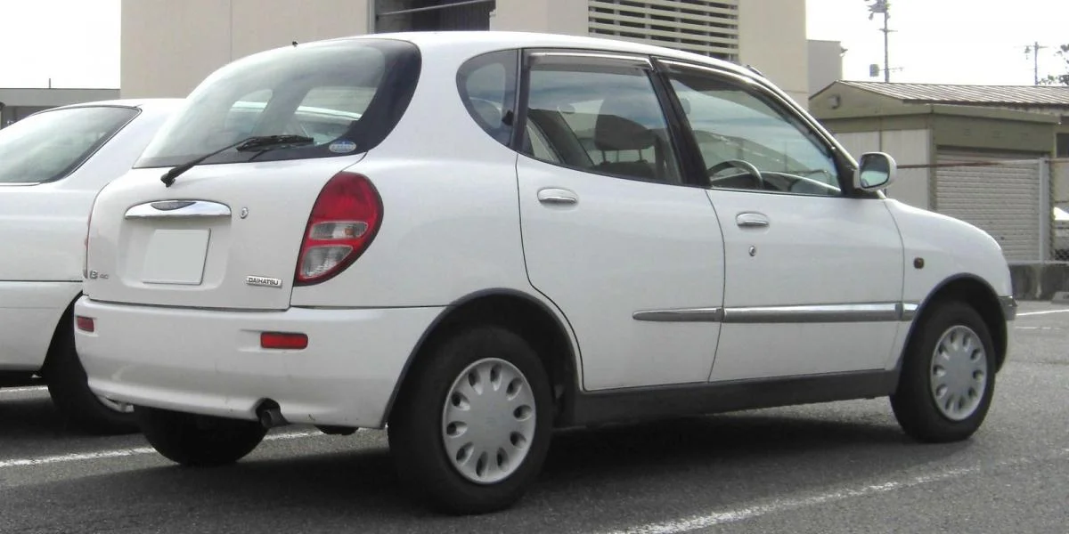 Daihatsu Storia Storia (M1)