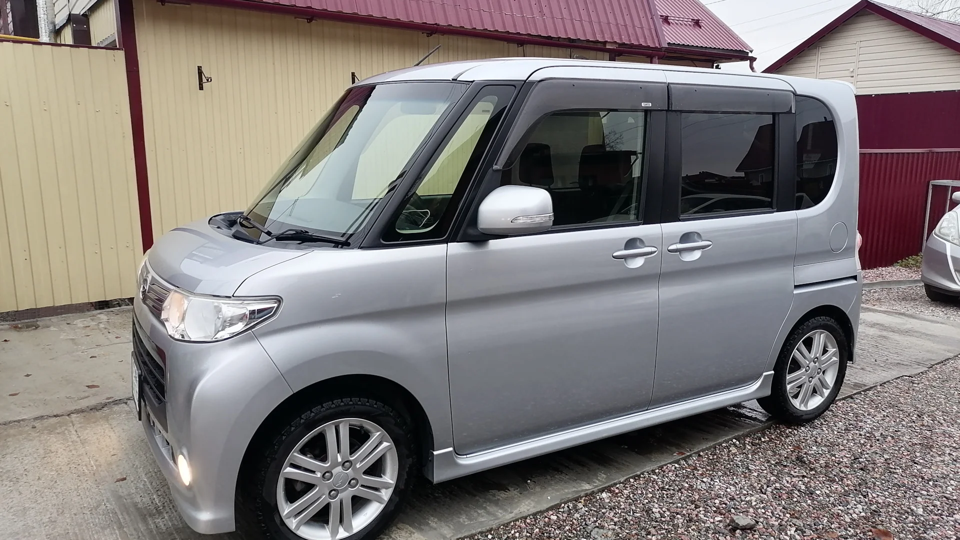 Daihatsu Tanto Tanto