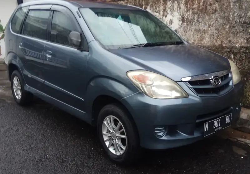 Daihatsu Xenia Xenia I (F600)