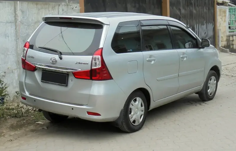 Daihatsu Xenia - 5