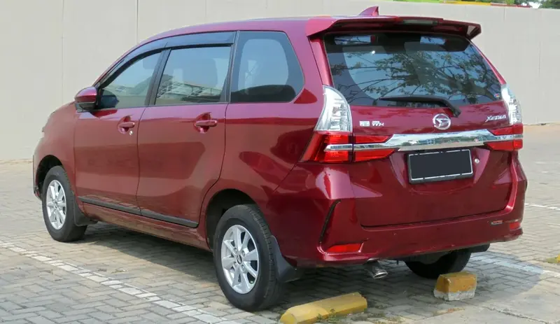 Daihatsu Xenia - 3