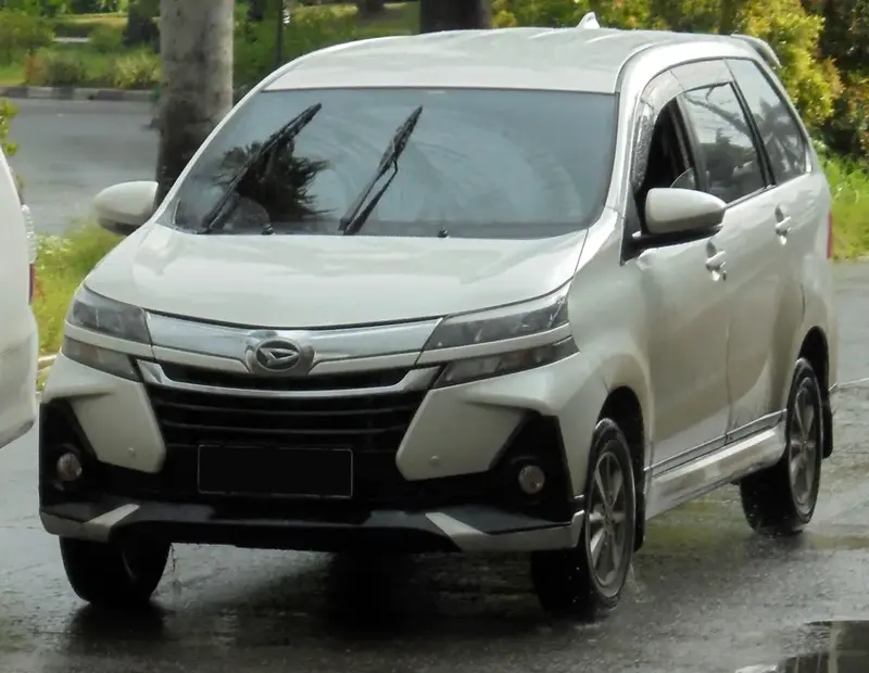 Daihatsu Xenia - 4