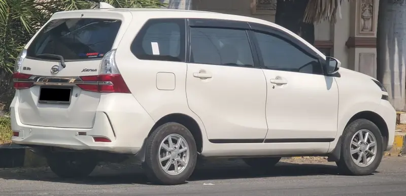 Daihatsu Xenia - 5