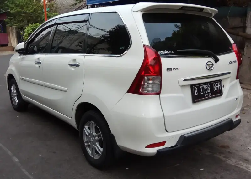 Daihatsu Xenia - 3