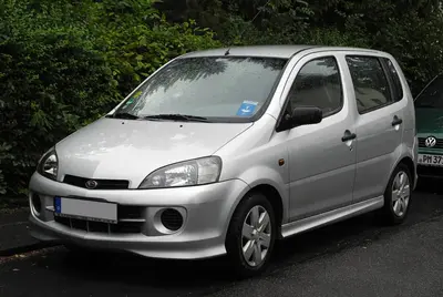 Daihatsu YRV YRV