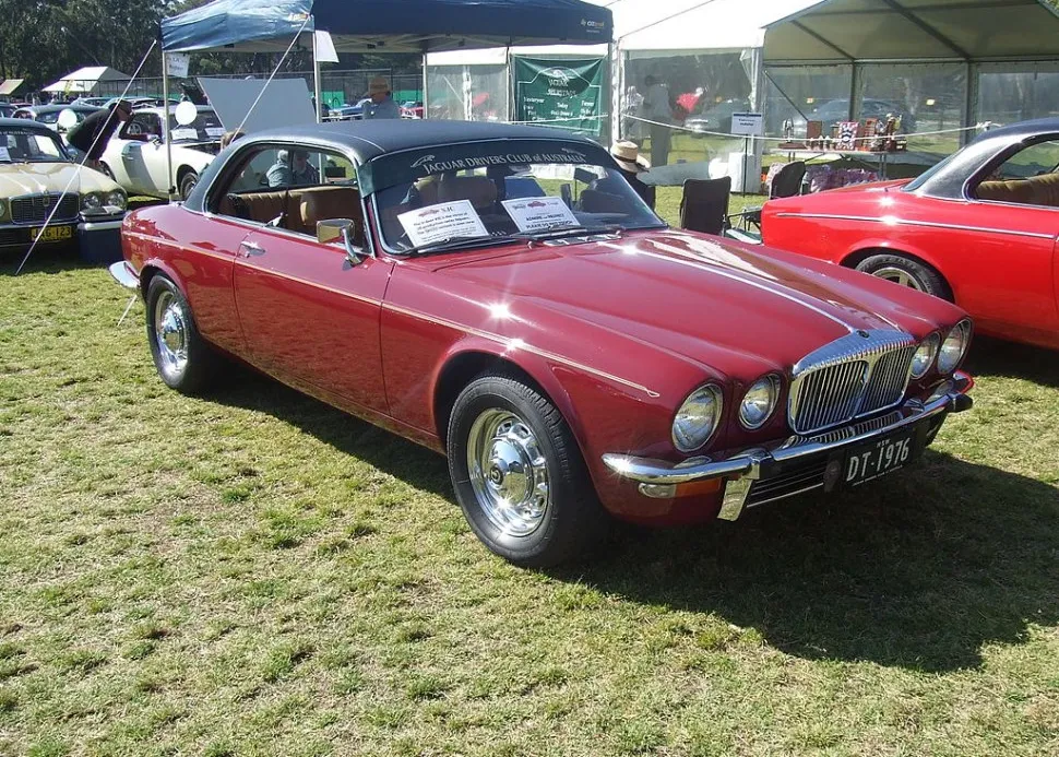 Daimler Daimler Daimler (X300)