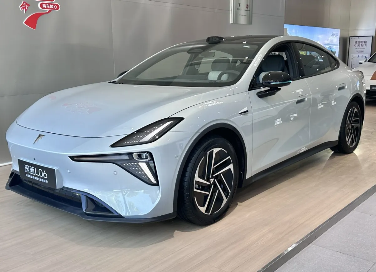Deepal L06 L06 68.82 kWh (272 bg) Electric