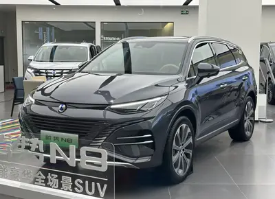 Denza X/N8 N8 (facelift 2023)