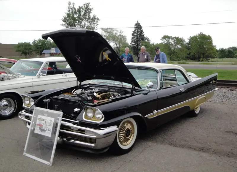 DeSoto Adventurer - 3