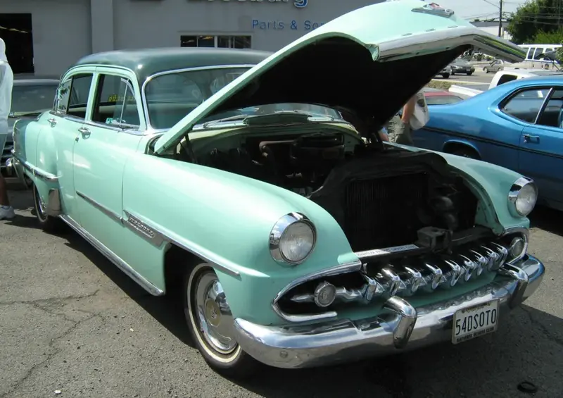 DeSoto Firedome Firedome Four-Door Sedan (facelift 1954)