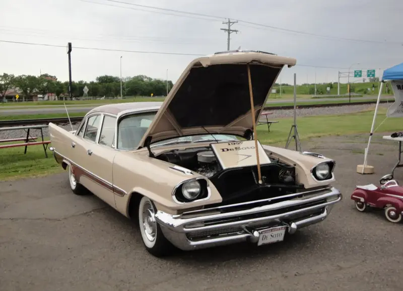 DeSoto Firedome - 3