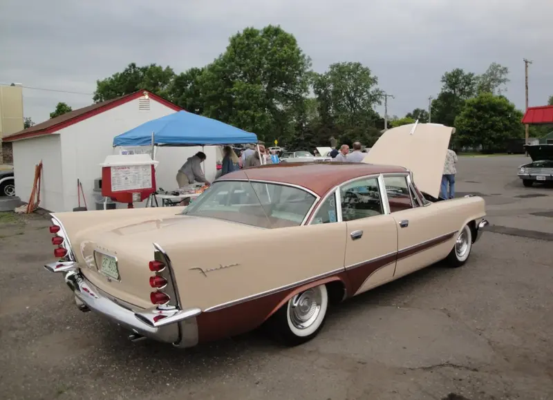 DeSoto Firedome - 4