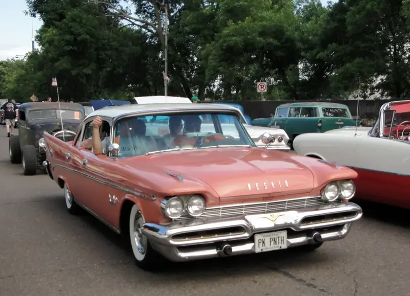DeSoto Fireflite - 3