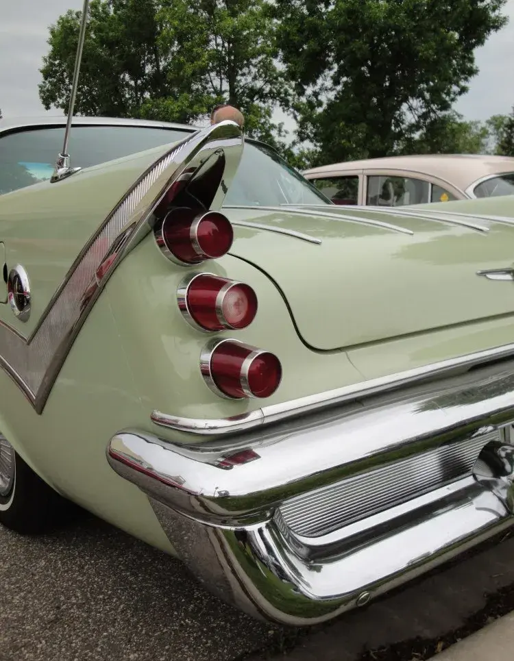 DeSoto Fireflite - 3