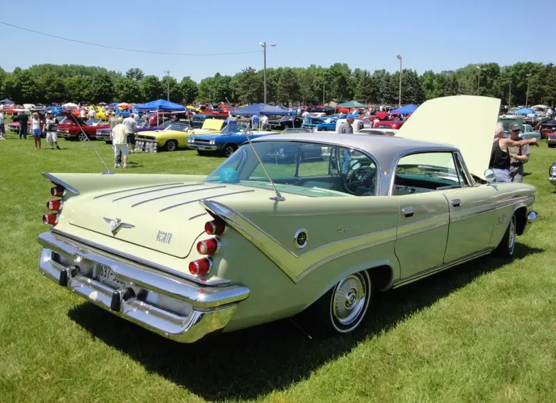 DeSoto Fireflite - 4