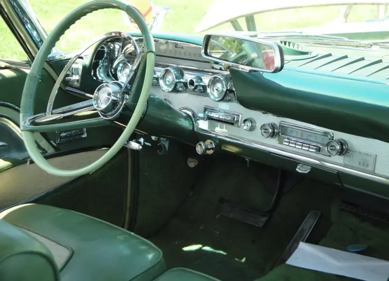 DeSoto Fireflite - 6