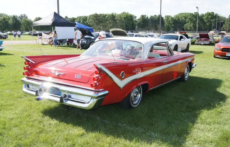 DeSoto Fireflite - 3