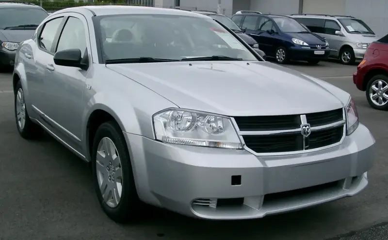 Dodge Avenger - 4
