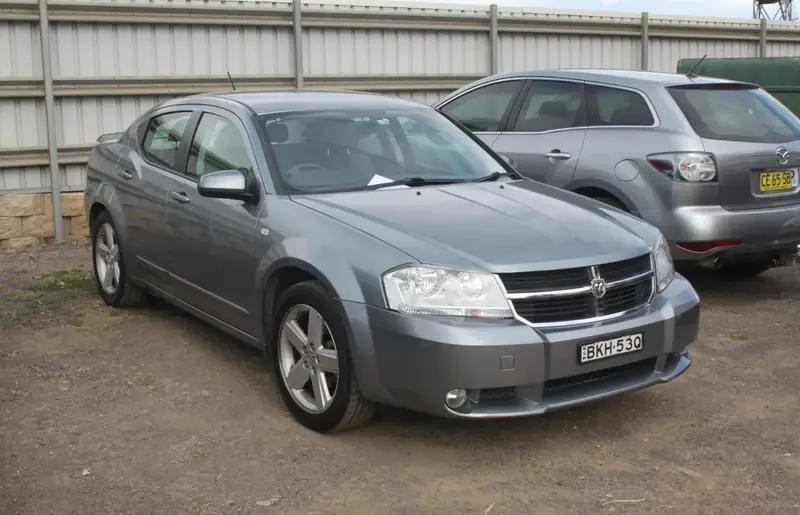 Dodge Avenger - 5