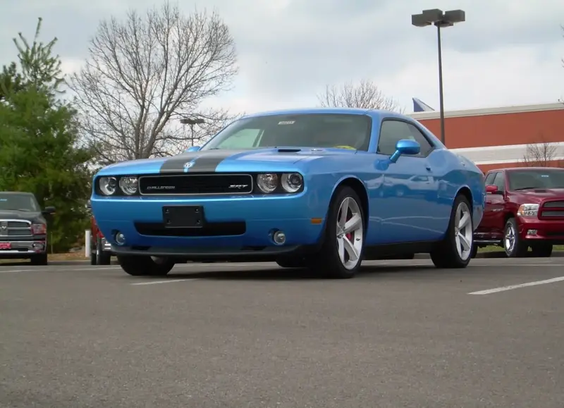 Dodge Challenger - 3