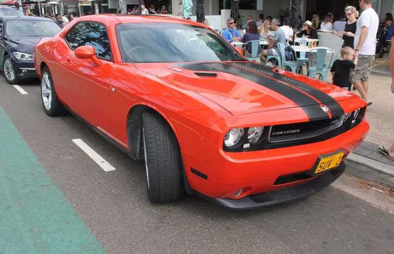 Dodge Challenger - 5