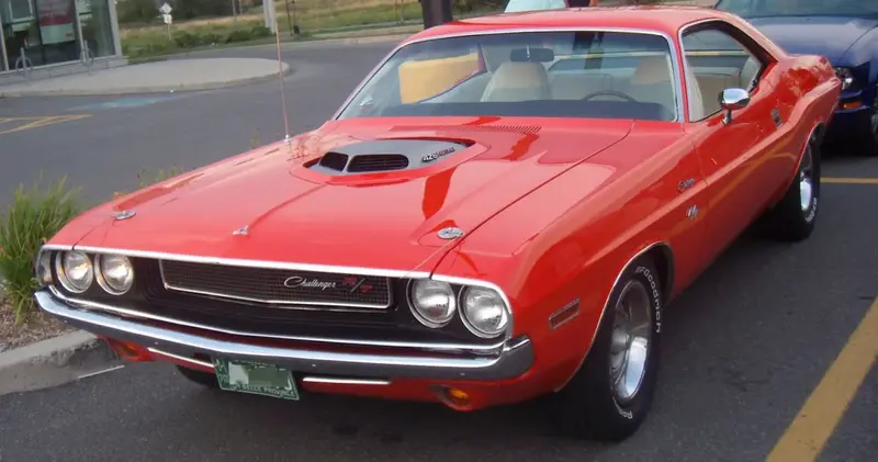 Dodge Challenger - 2