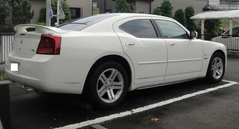 Dodge Charger - 4
