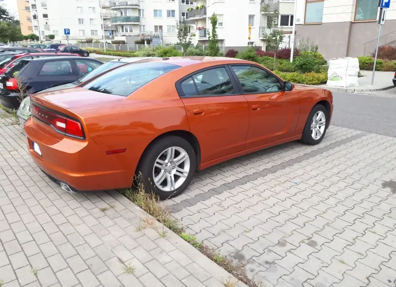 Dodge Charger - 5