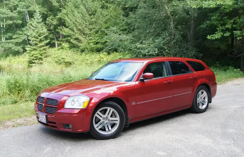 Dodge Magnum - 3