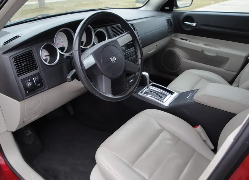 Dodge Magnum - 6
