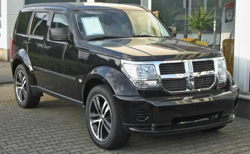 Dodge Nitro Nitro 3.7 i V6 12V 4WD (213 bg) - görsel 4