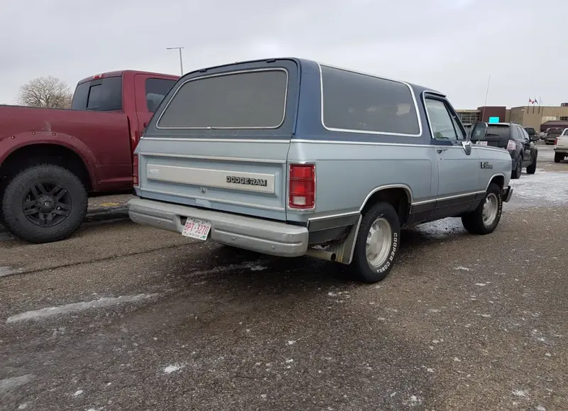 Dodge Ramcharger - 3