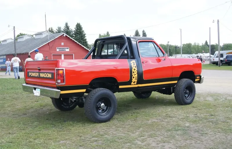 Dodge RAM Ram 150 Conventional Cab Short D150 3.7 (95 bg) - görsel 4