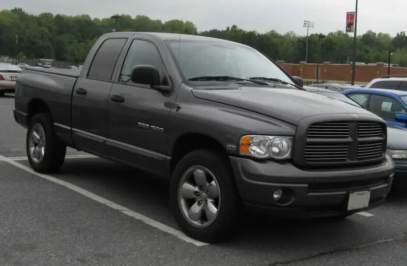 Dodge RAM Ram 1500 III 4.7 V8 (238 bg) Automatic - görsel 2