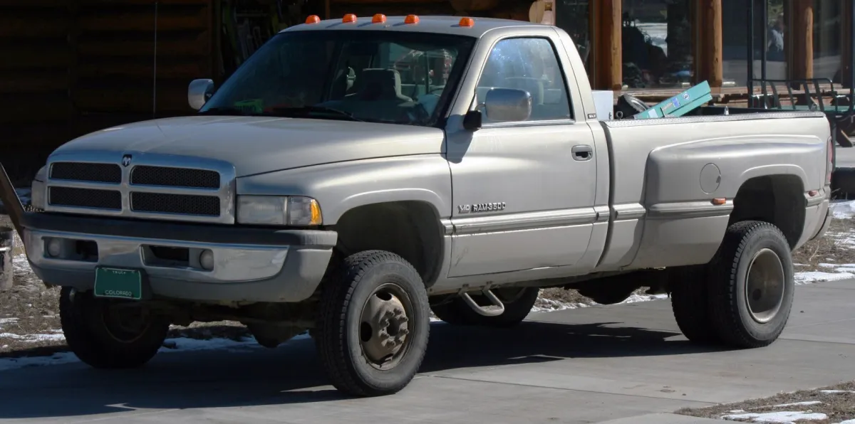 Ram 3500 Regular Cab Long Bed (BR/BE)