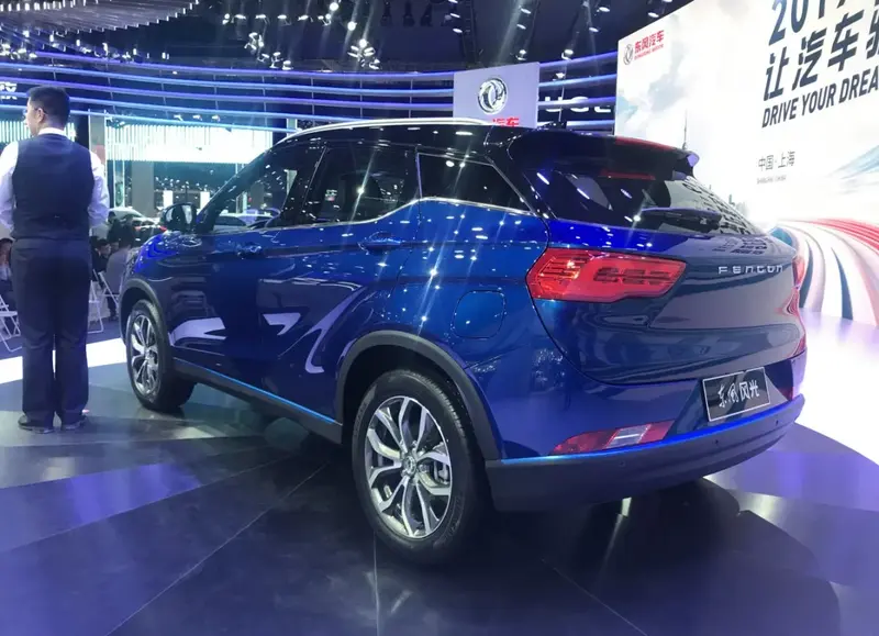 DongFeng Fengon E3 - 2